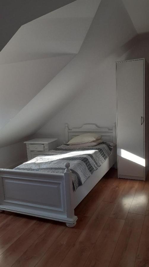 Mroczkowka Apartman Debowiec  Kültér fotó